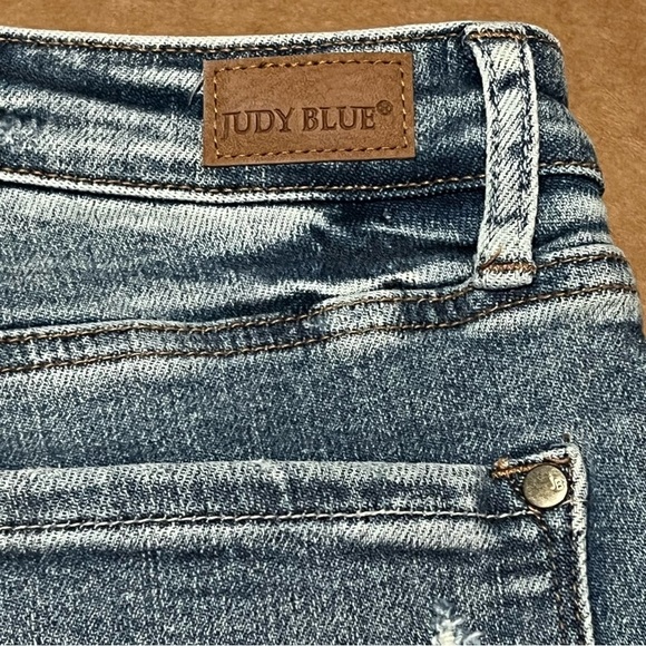 Judy Blue High Waist Distressed Flare Jeans, size 9/29 NWOT - Picture 6 of 14